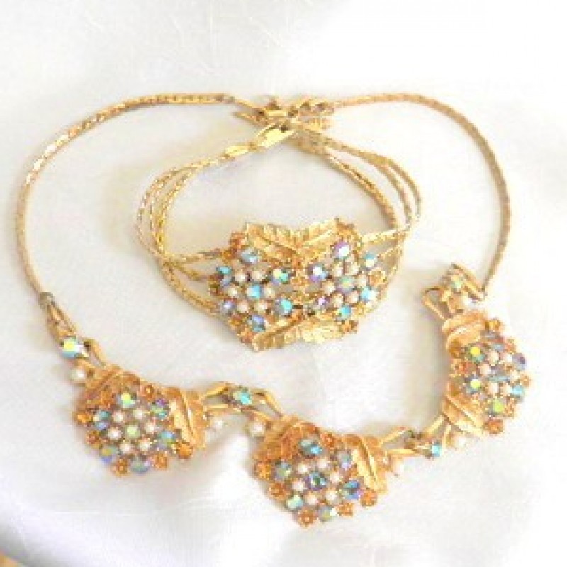 Necklace & Bracelet